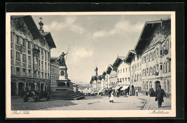 AK Bad Tölz, Marktstraße mit Denkmal