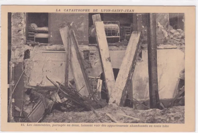 Carte Postale Ancienne Cpa La Catastrophe De Lyon-Saint-Jean Immeubles