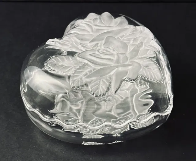 Heart Shaped Crystal Glass Jewelry Trinket Box Dish w Raised Frosted Roses Vtg