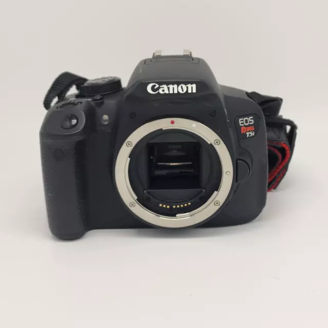 Canon EOS Rebel T5i 18 MP Digital SLR DSLR Camera 13,692 Shutter Count Body Only