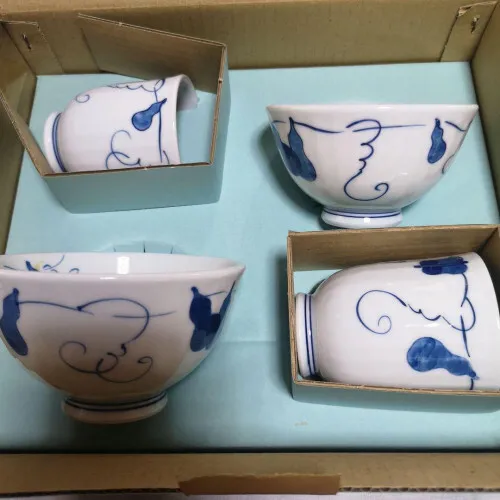 [Not for sale] Souvenir for sumo wrestling, husband and wife tea bowl and teacup