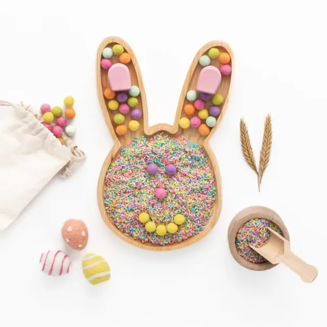 Bandeja de juego Montessori | Cara de conejo | Bandeja de juego de madera sensorial Waldorf de Pascua 2