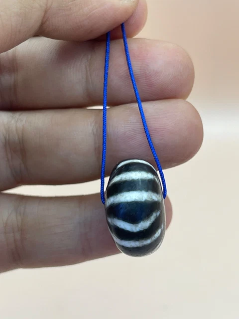 Ancient Tibetan Himalayan Agate Stone ChungZI Dzi Bead over 1000 Years Old