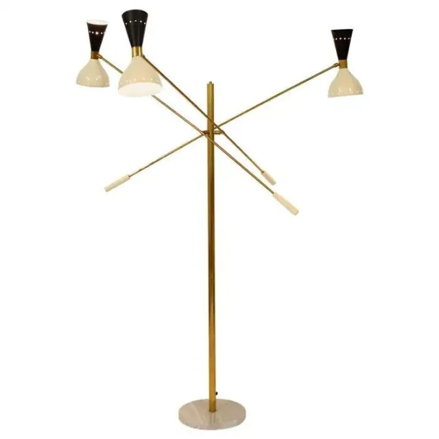 Milieu Du Siècle Stilnovo Style Italien Sol Lampe Three-Arm Brass Et Marbre Noir