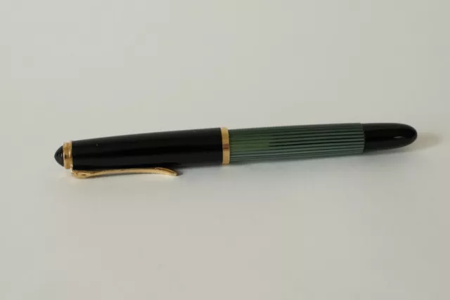 Vintage c1960 green Pelikan 400NN Fountain Pen - 14C nib, Fine, flexible