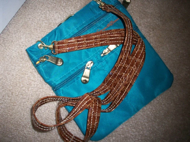 Samantha Brown Crossbody Bag Travel or Everyday Adjustable Strap Green