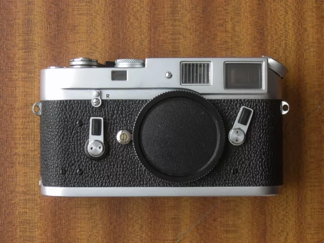 Leica M4 35mm Film Rangefinder camera body