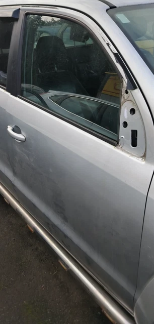 thumbnail image 2 of Ultimate Styling Heated Aspherical Wing Mirror Glass For Volkswagen Amarok 2010-2021 – Drivers Side, Chrome 2 of 4