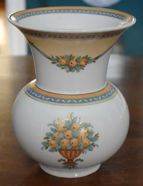Lovely Vintage Kaiser German Porcelain Catherine Fruit Motif Vase Or Urn