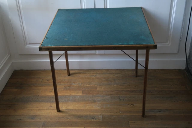 Table Multijeux : tous vos jeux de café sur une table