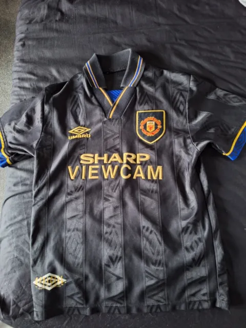 Manchester United Black Away Shirt 1993-1995 Kids 8-10 Year (Biggins 10) *Umbro*