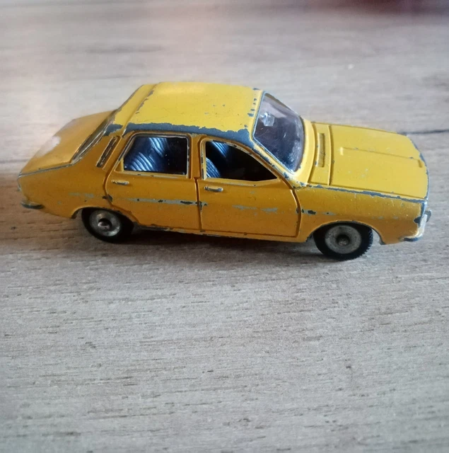 Dinky Toys Meccano Renault 12 avec sa boîte d'origine * état