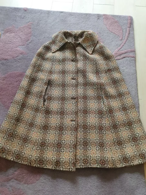 WELSH pure wool blanket cape TWEED TAPESTRY 1960s