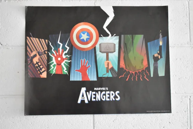 Marvel Avengers Poster! 2012 Mail In DVD/BluRay Exclusive! (18x24) Drawn Fists!