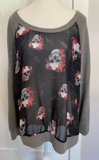 TORRID Womens Raglan TOP Long Sleeve GRAY Black Pink SKULL Size 1 (1X 14/16)