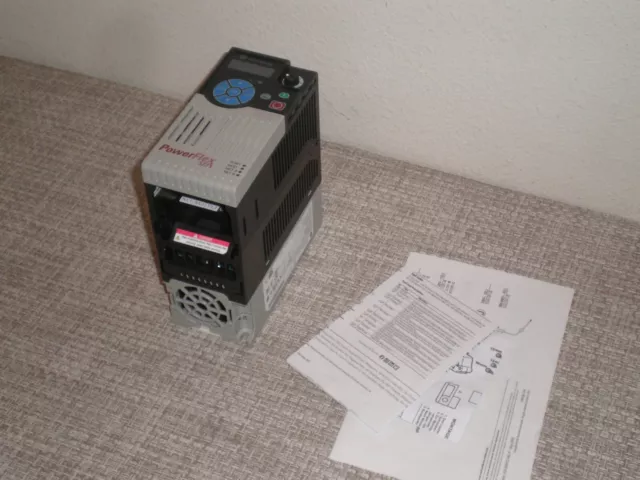 Neuf ! Allen Bradley 25A-D6P0N104 Lecteur 3.0 HP, 3 Phase