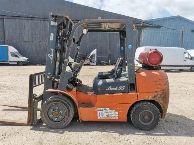 Baoli 35 Gas/LPG Forklift 2004 3500kg Capacity Starts on easy start Only!!