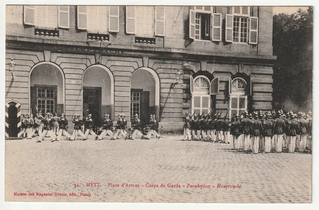 METZ - Moselle - CPA 57 - Militaire  Place d' Armes Corps Garde