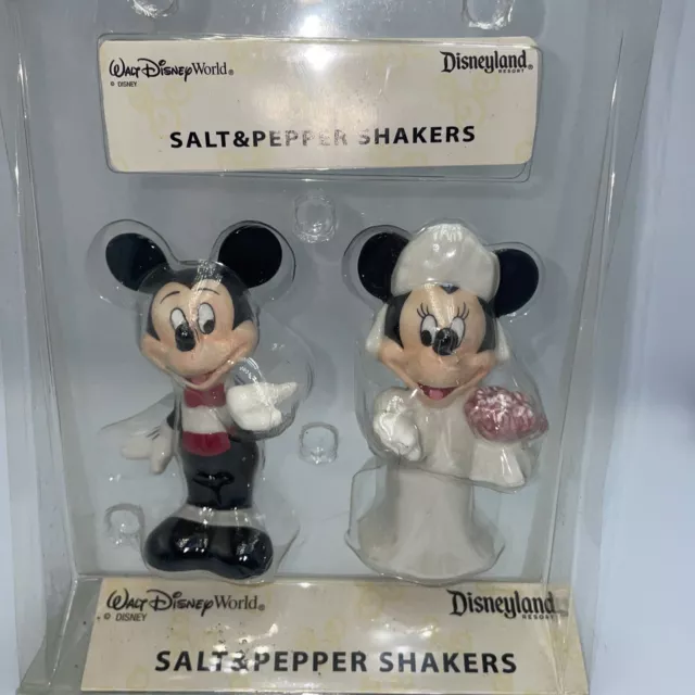 New MICKEY MOUSE & MINNIE WEDDING  Salt and Pepper SHAKERS Bride Groom DISNEY