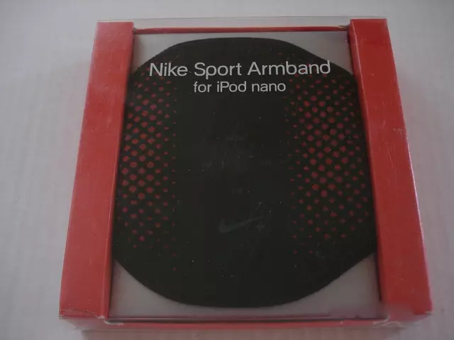 Nike Sport armband For iPod Nano New in box