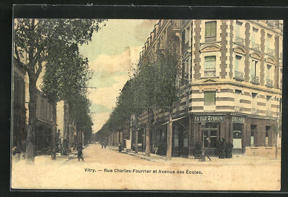 CPA Vitry, Rue Charles-Fourrier et Avenue des Ècoles 1909