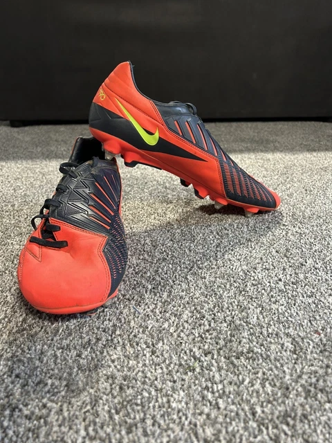 Nike striker discount iv orange
