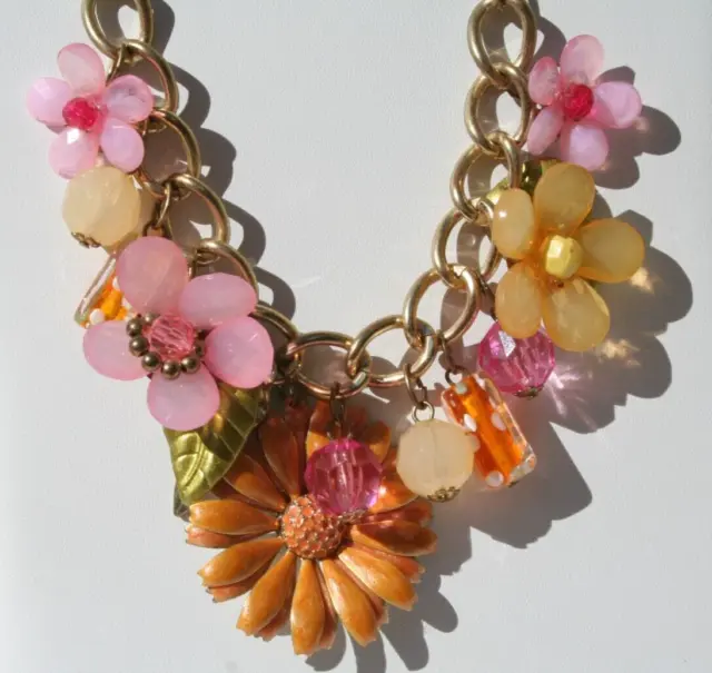 pink lucite flowers leaves gold tone chain bib collar statement necklace 20"