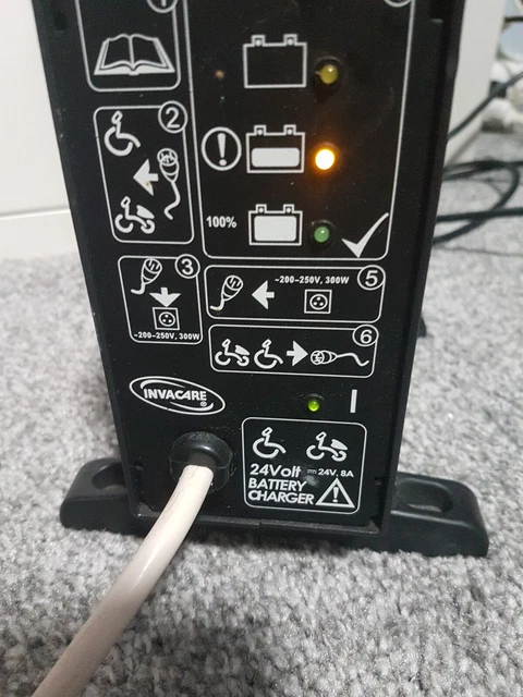Cargador de batería Invacare 24V Powerfull 8A completamente probado