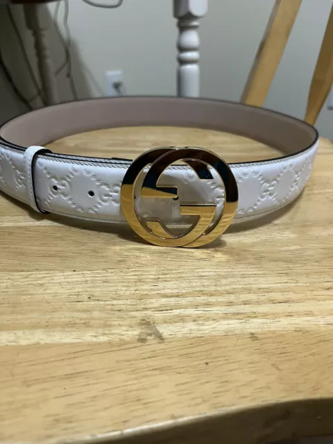 Classic Gucci Belt Signature White Leather Size 95/38