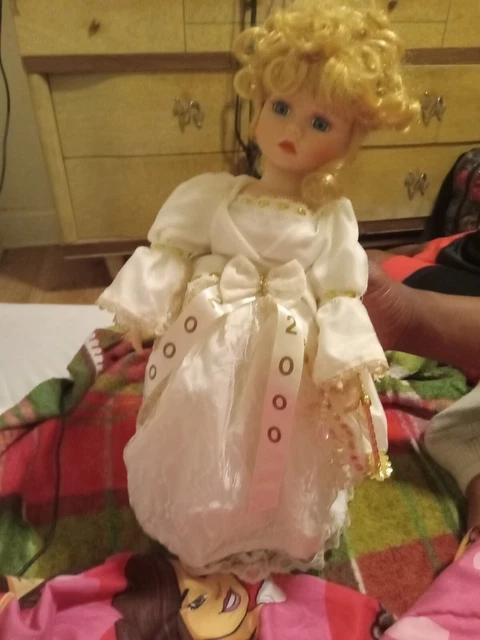 Heritage Signature Collection "Grace" Porcelain Doll Year 2000 Guardian Angel 2