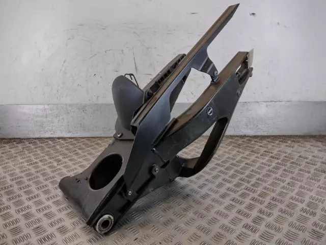 2011 YAMAHA YZF R1 Swing Arm Rear (SEE DESCRIPTION)