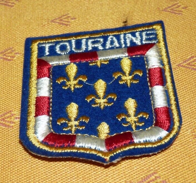 Patch Brodé Touraine - Fabriqué En France, Dos Scratch, Taille 8x6,4cm