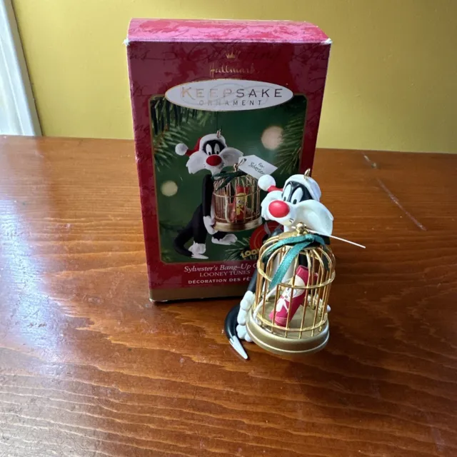 2000 Hallmark Looney Tunes Sylvester's Bang-Up Gift Christmas Ornament in Box