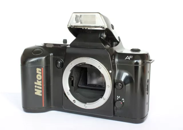 NIKON F 401 solo corpo fotocamera rullino fotografico 35mm