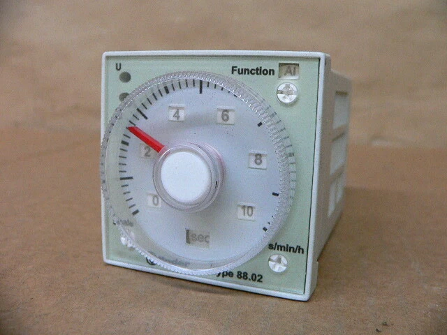 Finder -88.02.0.230.0002- 230 V AC/DC -Plug In Timer
