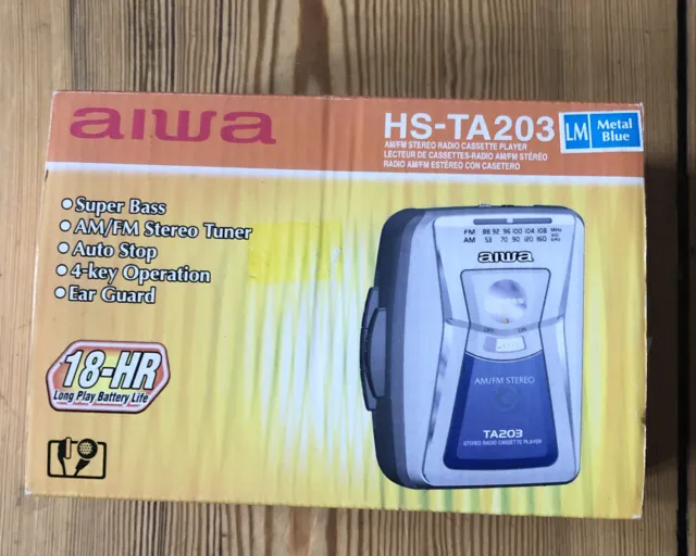 Walkman Aiwa HS- TA 203 tragbarer Kassettenspieler AM / FM Tuner Auto Stop Neu