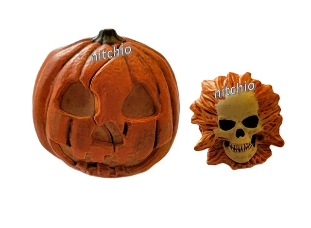 Mezco One:12 Halloween II Michael Myers – LIGHT-UP JACK O’LANTERN SET 1/12 Scale 3