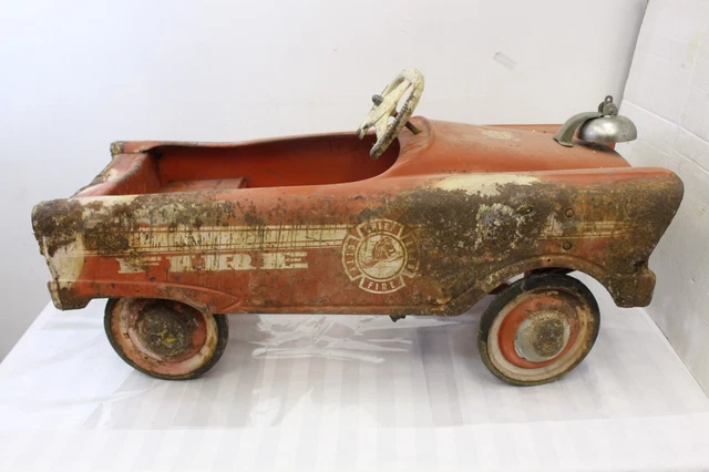 VINTAGE 1960’S MURRAY Fire Truck Pedal Car Pressed Steel Ride On Toy