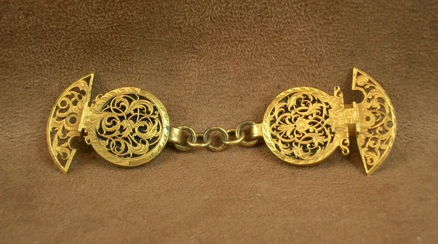 Boucle Ancienne Dorée à Dents (serrage) – Dimensions 4,5 Cm X 3,2 Cm, Occasion