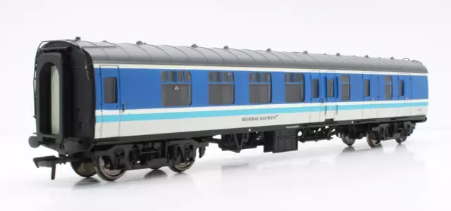 Bachmann 'Oo' Gauge 39-081 Br Mk I Brake/Corridor Bsk Regional Railways