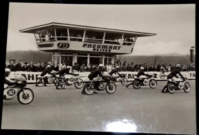 60905 Ak Auto Courses de Moto Hohenstein Ernstthal Sachsenring Course Début But