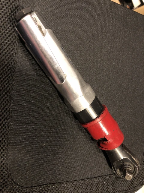 Blue Dart 3/8 drive  Pivoting air ratchet.