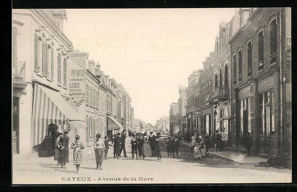 CPA-Montluçon avenue de la gare (122082