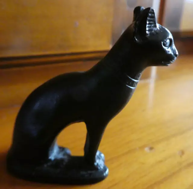 Statuette Chat Egyptien Bastet En Plomb Ou Fonte Noire Voir Les Photos