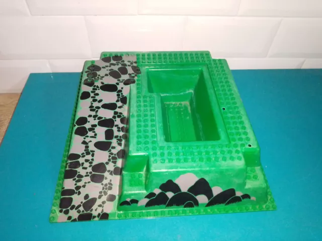 2301082 LEGO PLAQUE de base ancien vintage chateau fort moyen âge 3D 6086  EUR 24,99 - PicClick FR