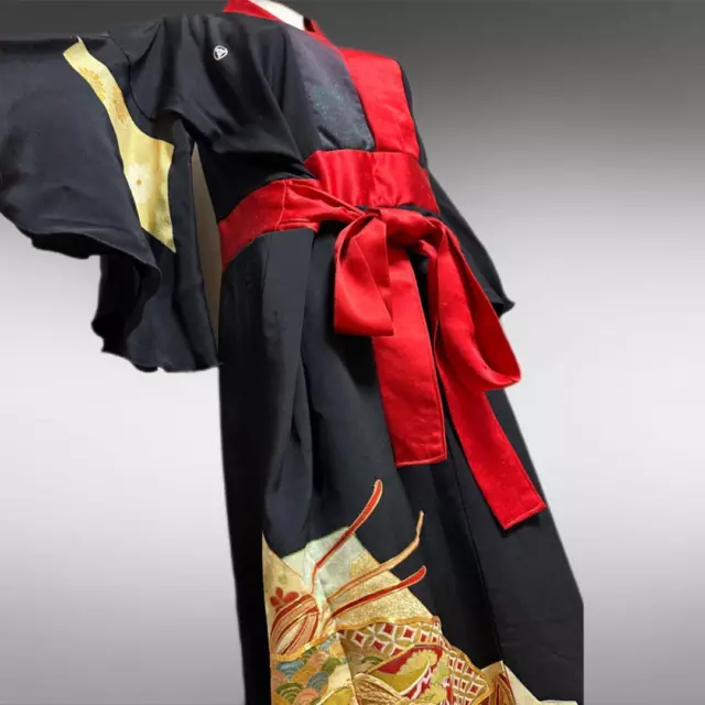 Tomesode Kimono Remake Accent Color Dress Black Embroidery Red Japanese Pattern