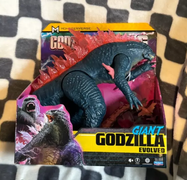 Godzilla 2024 Toys Giant Size Amity Beverie
