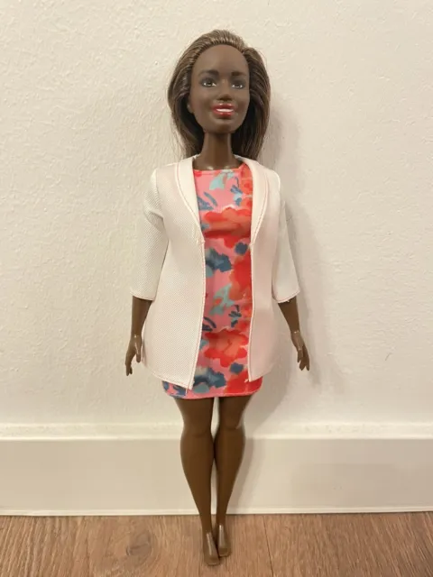 Barbie Doctor Doll 30cm Brunette Hair Curvy Shape Coat Print Dress Mattel