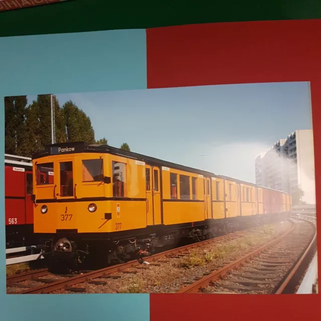 Berliner S-Bahn Triebwagen 377, BVG Pankow, ca. A4, Foto