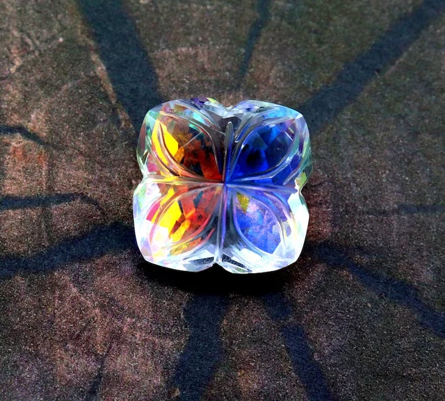 Topaze Bleue Naturelle 77 Carats Forme Coussin - Certifiée AGL Non Traitée - Pierre Précieuse